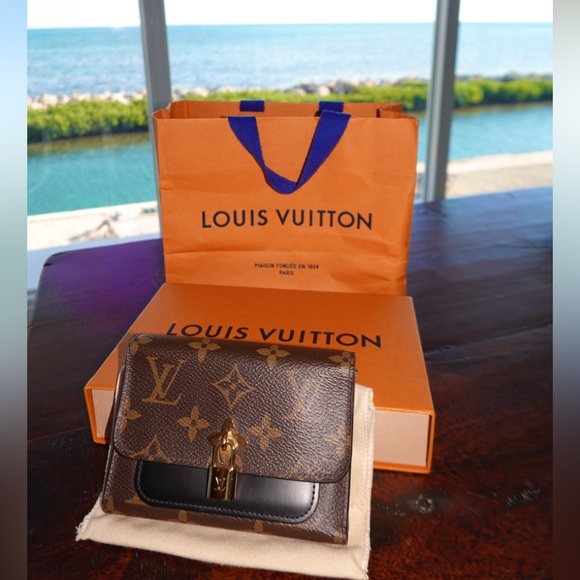 セール！LOUIS VUITTON  MAISON FONDEE EN 1854 Original Louis Vuitton Maison Fondee en 1854 Paris Shopping